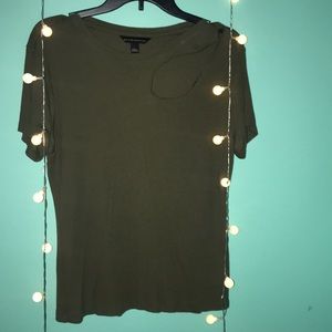 army green short sleeve t-shirt